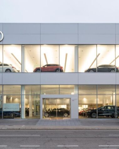 instalaciones-audi-marza-castellon-fachada-mobiliario-ofival